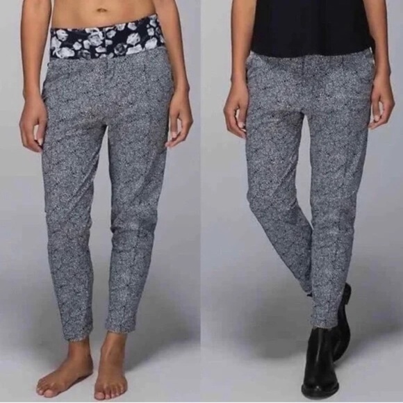 Lululemon Departure Joggers Trousers Pants Size 6 Black Floral Athletic Office - Picture 1 of 12